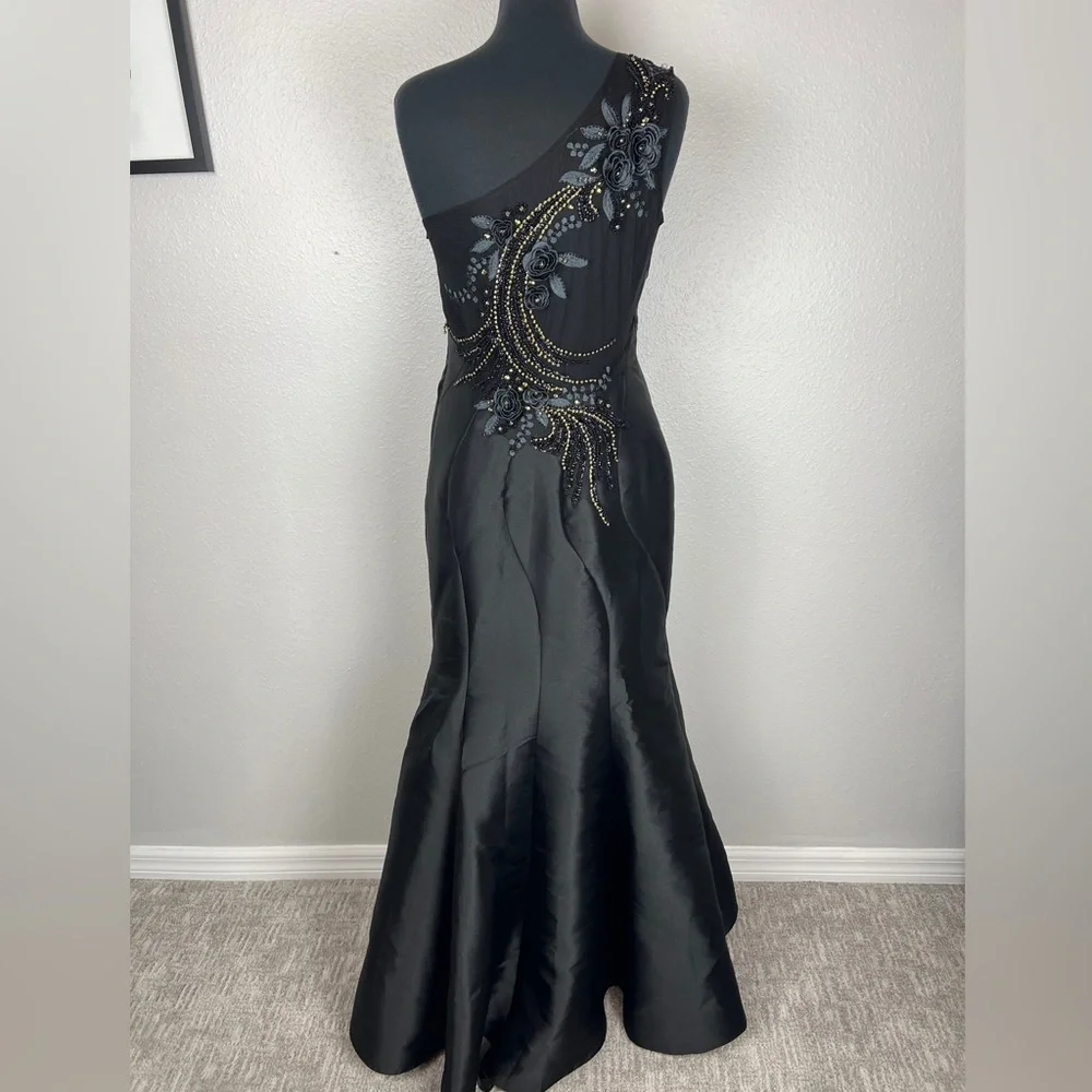 Mermaid One Shoulder Evening Gown - Picture 4 of 10
